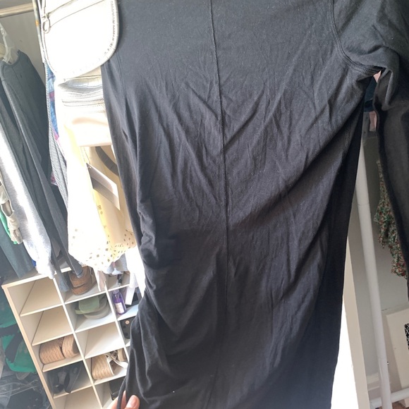 black lulu lemon shirt! - Picture 4 of 4